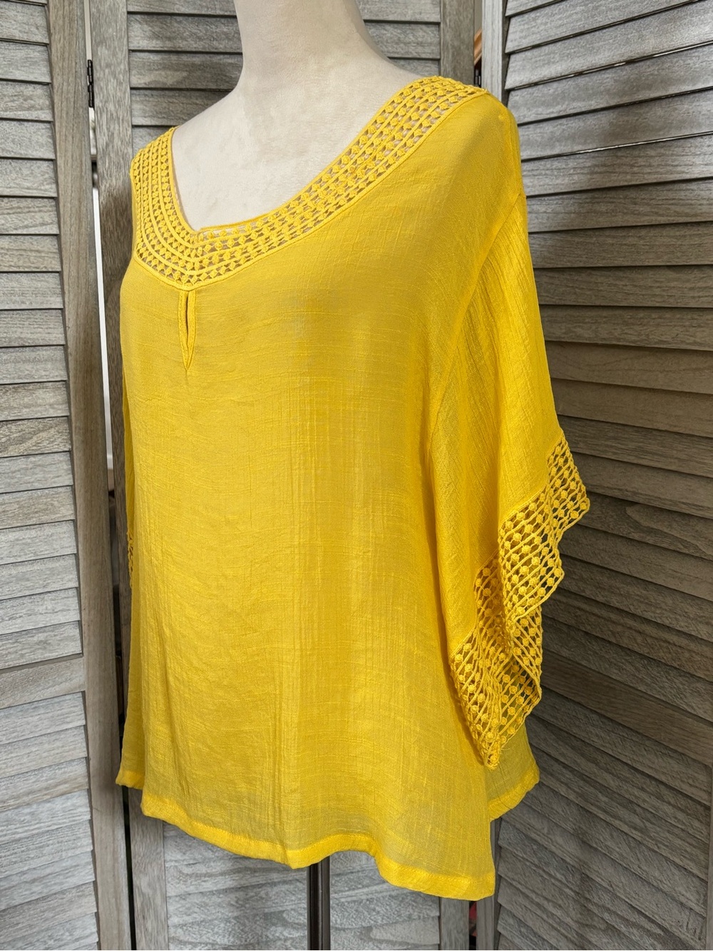 Maria Gabrielle Plus Size 1X Yellow BoHo Crochet Peasant Flowy Top Bell Sleeves